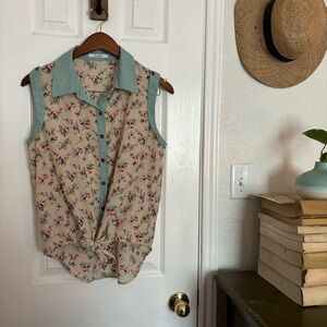 Floral Sleeveless Blouse